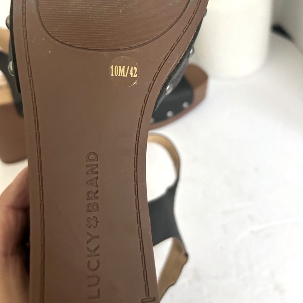 NWOT! Lucky Brand Zashti Black Wedge Sandals. Size 10 - Picture 12 of 14